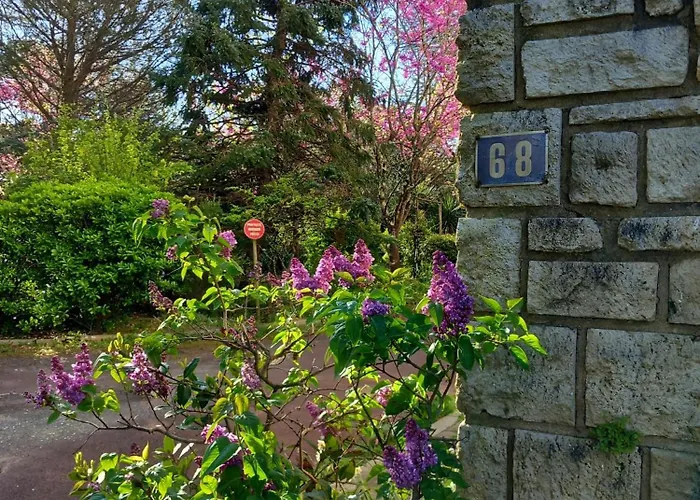 Pontaillac Metairie Apartmán *